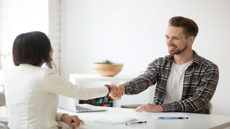 Como personalizar as jornadas de clientes?