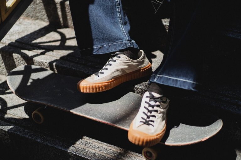 Qual o tipo de roupa combina com sapatênis masculino? sapatênis masculino
